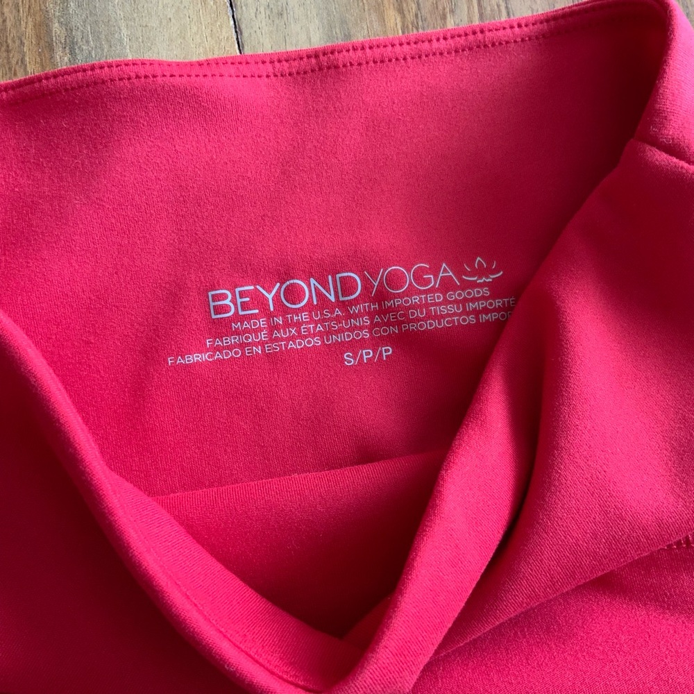 Beyond Yoga Red Bike Shorts - Picture 5 of 5